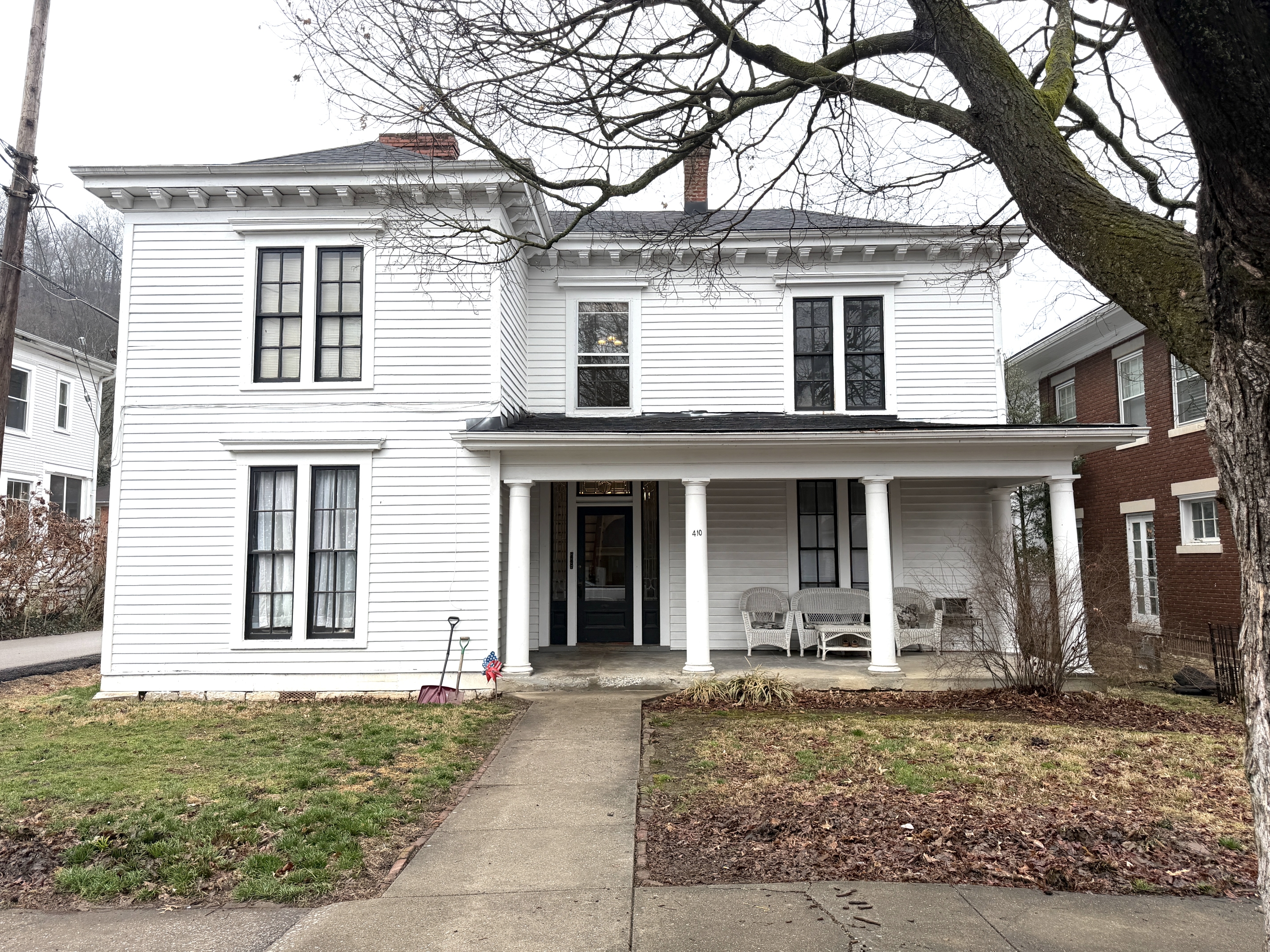 Property main image